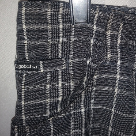 Gotcha Mens 30 Dark Gray Plaid Skater Shorts 30 - Picture 3 of 7